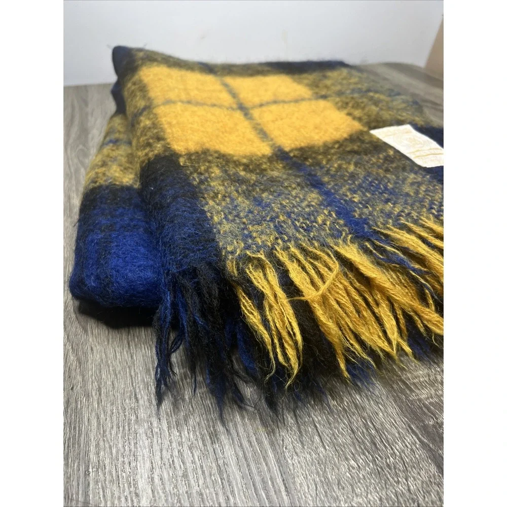 VTG Hudson's Bay Company Mohair/Wool Plaid Throw Blue Yellow Gold 55